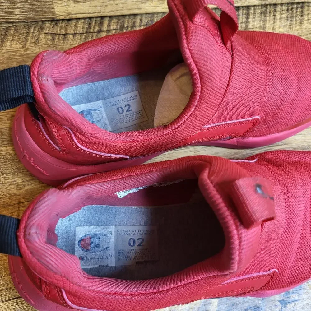 Champion D1 Lite red slip on sneaker sz 2